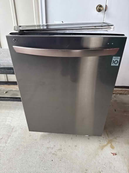 Photo of free LG dishwasher ( needs repair) (Burtonsville) #3
