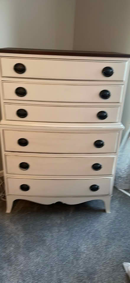 Photo of free Chest of drawers (Hatfield Pa) #1