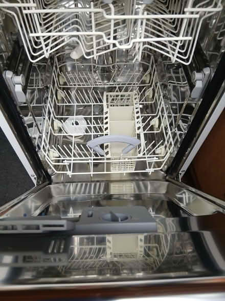 Photo of free Dish Washer (Luton LU2) #2