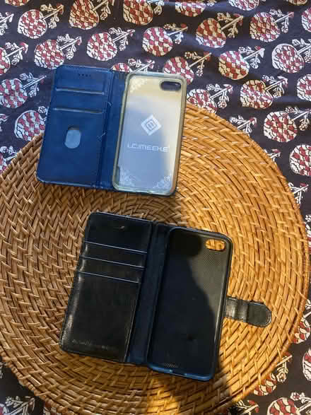 Photo of free iPhone 7 covers (Barnes) #1