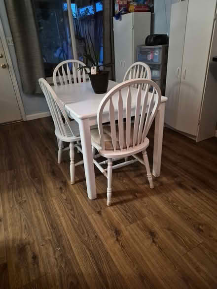 Photo of free White Small Dinette (E Sunnyvale) #2