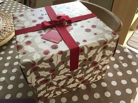 Photo of free Empty hamper gift box (New Eltham SE9) #1