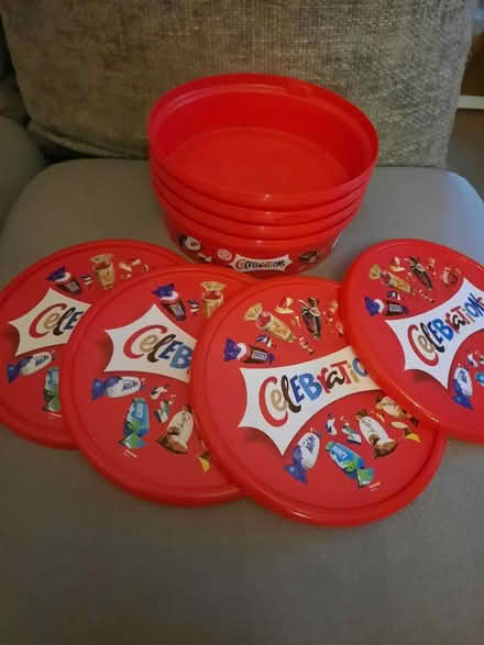 Photo of free 4x empty sweets tubs with lids (Brimington S43) #1