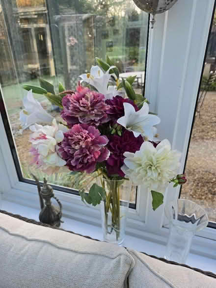 Photo of free Artificial bunch of flowers (Top Amersham HP6) #1