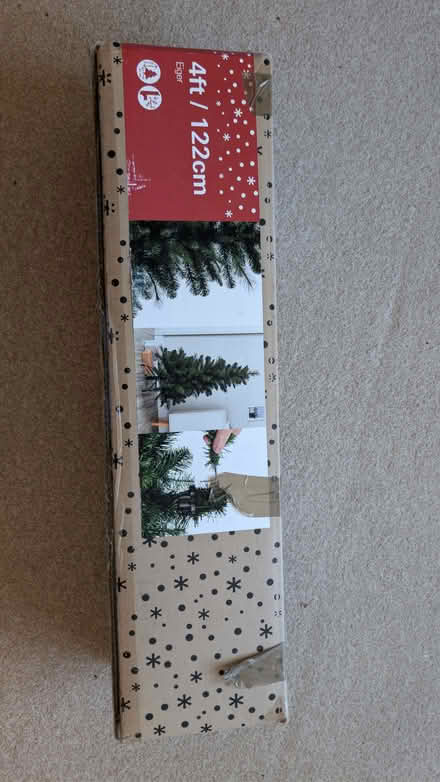 Photo of free Christmas Tree 4Ft (Central Reading RG1) #2