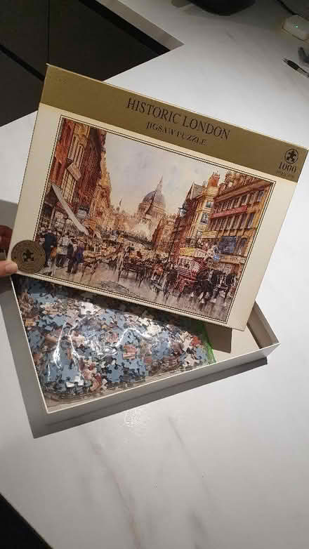 Photo of free London Puzzle 1000 piece (Fenlake MK42) #2
