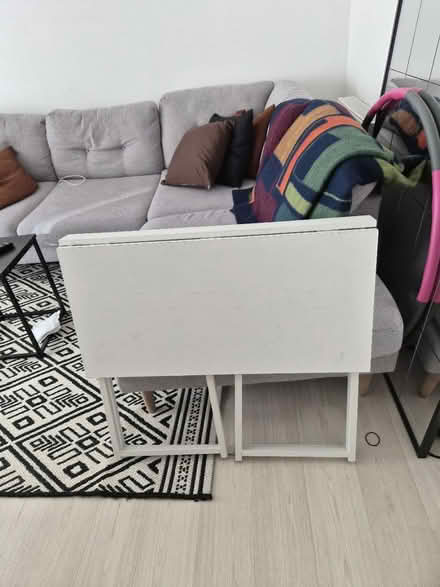 Photo of free foldable desk (Purfleet RM19) #1