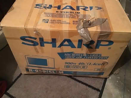 Photo of free Large sturdy box (New Eltham SE9) #1