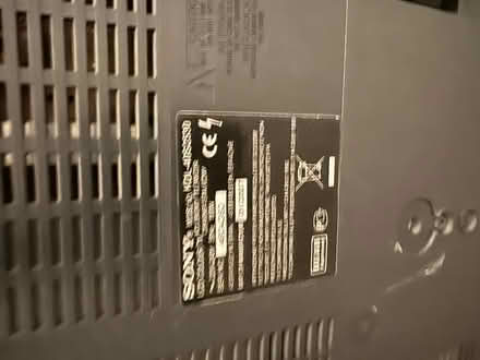 Photo of free TV Sony bravia 40” 1080 HD- kdl40s2530 (2007) fully working (Newton Leys MK3) #3