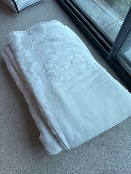 Photo of free 13.5 tog double duvet (Whetstone N20) #3