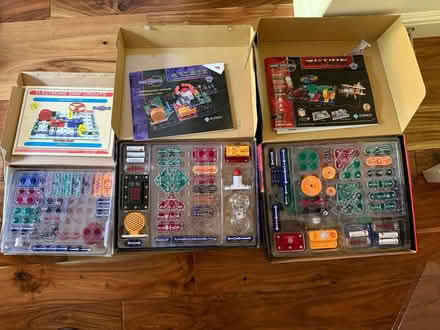 Photo of free Snap circuit 3 sets (Old Mountain View) #2