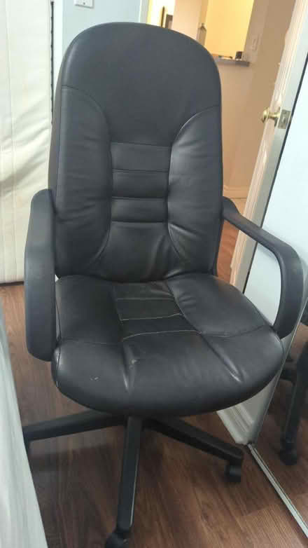 Photo of free Office chair (Thornhill) #1