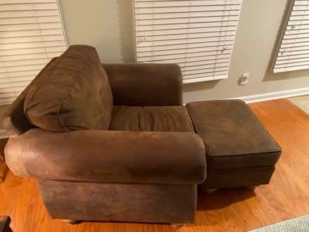 Photo of free Couch chair with ottoman (Blue bell pa) #2