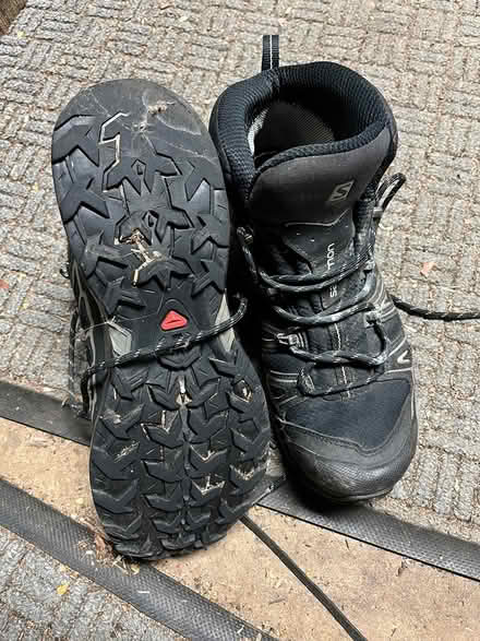 Photo of free Salomon hiking boots men's 8.5 (Capitol Hill 20002) #1