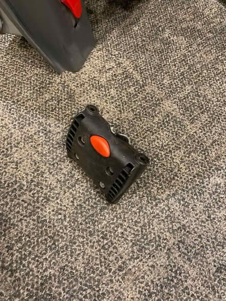 Photo of free Child/toddler seat for bike (Boxmoor, Hemel Hempstead) #3