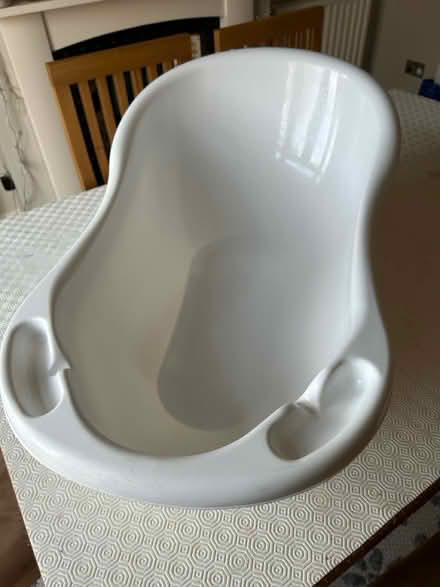 Photo of free Baby bath (Mottingham SE9) #2