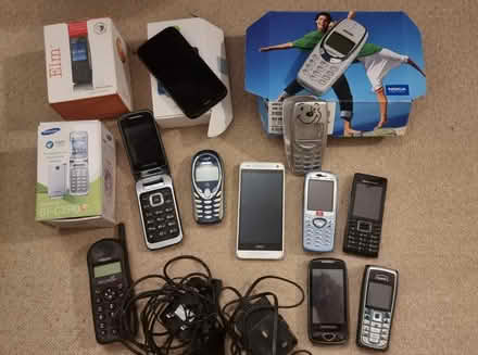 Photo of free Mobile phones (Heanor, Derbyshire DE75) #1