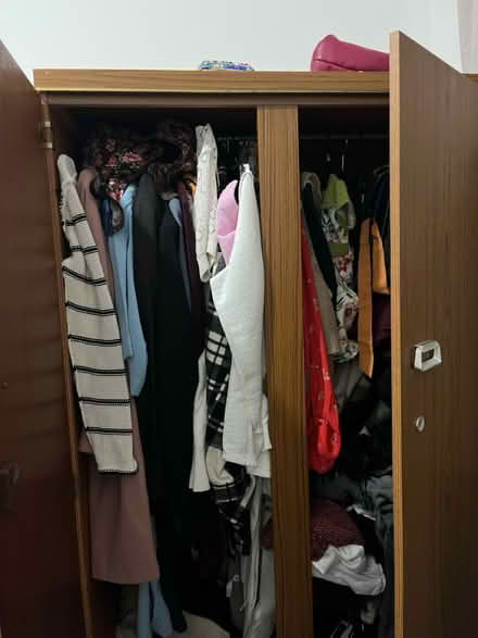 Photo of free Vintage wooden wardrobe (Uppingham Road, LE5) #4