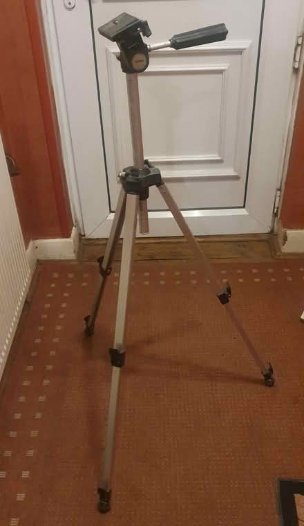 Photo of free tripod (Croydon, Shirley) #1