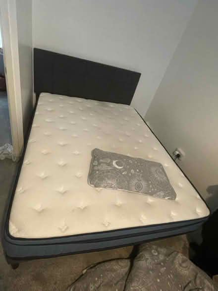 Photo of free King size bed with mattress (S4 7el) #1