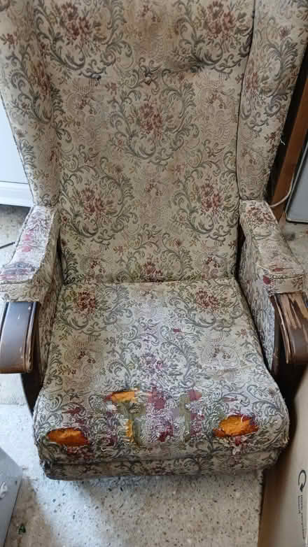 Photo of free Armchair (Hessett IP30) #1