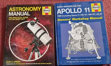 Photo of free Haynes Apollo 11 and space manuals (Addiscombe CR0) #1