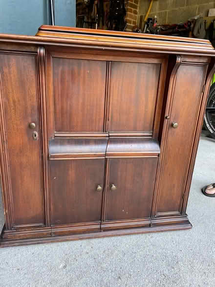 Photo of free Singer treadle sewing machine (Horsham) #3