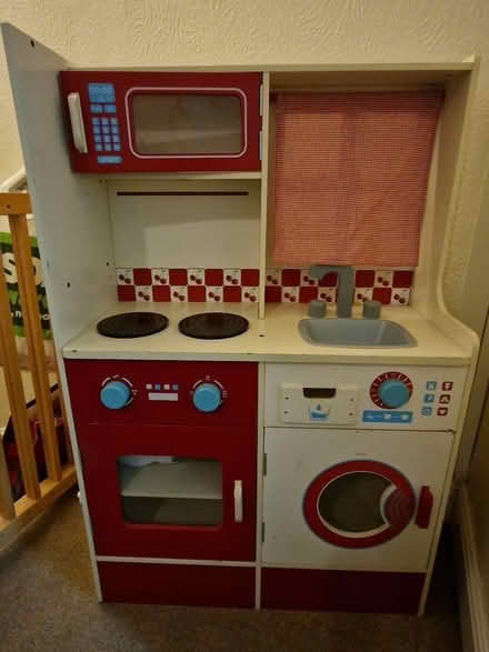 Photo of free Play kitchen (Shepshed LE12) #1