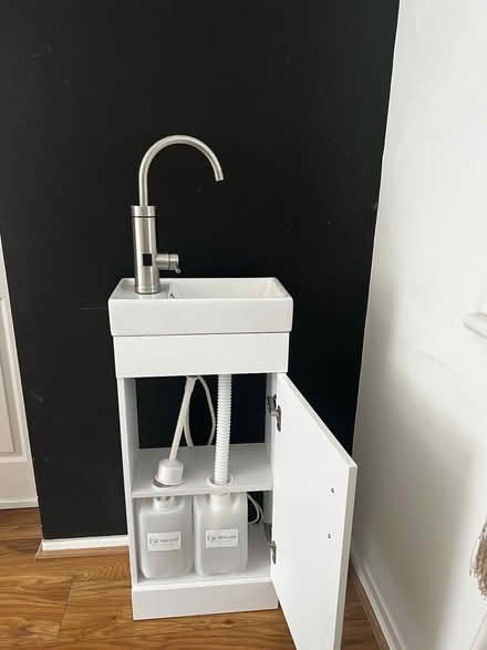 Photo of small vanity sink unit (Headington OX3) #1