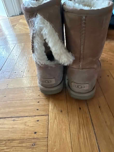 Photo of free Ugg boots size 7 (Forest Hills, Queens) #1