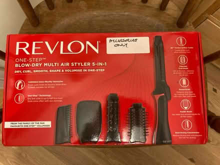 Photo of free Accessories for Revlon one step (GL5) #1