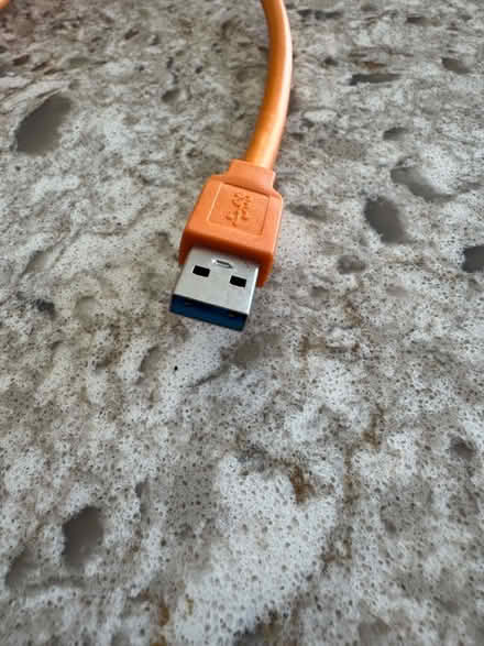 Photo of free Camera connection to computer (West side) #2