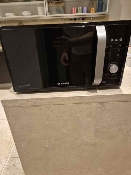 Photo of free Samsung microwave (St. John's Wood NW8) #1