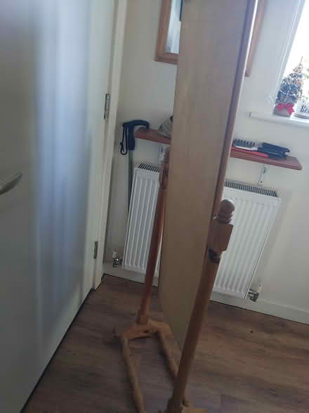 Photo of free Full length mirror (Ewell KT19) #2