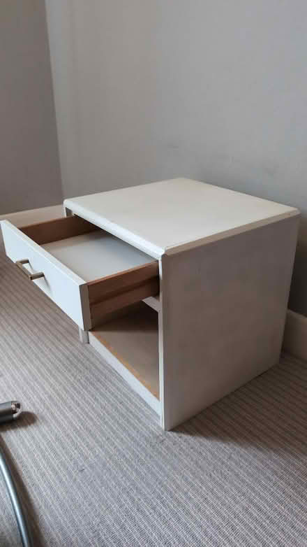 Photo of free White bedside table (SW16) #1