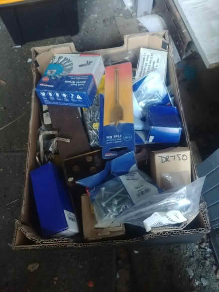 Photo of free Screws etc (Nr South Norwood Lakes SE19) #1