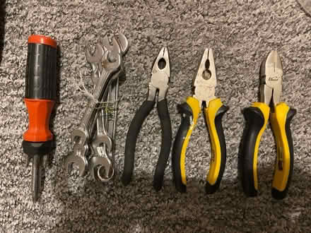 Photo of free Power Drill with Tools (CR0) #3