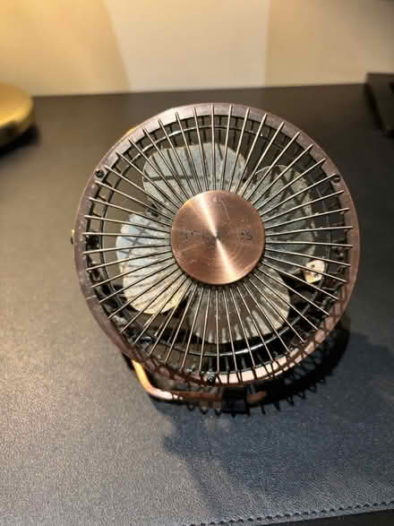 Photo of free desk fan (Walthamstow Central) #2