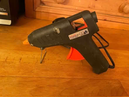 Photo of free Electric Glue gun (OL5 Mossley) #1