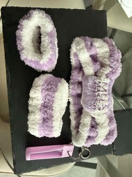 Photo of free Makeup headbands and lipgloss key ring (South Croydon CR2) #1