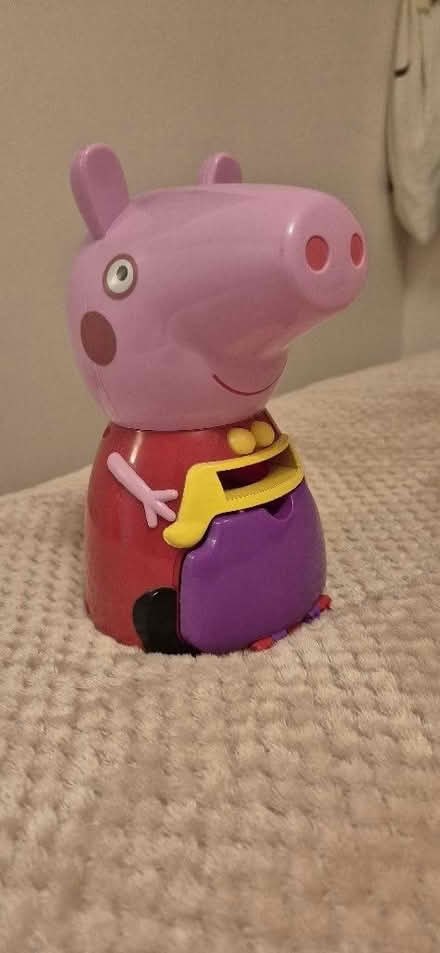 Photo of free Peppa Pig 1-10 Posting Game (Greaves LA1) #2