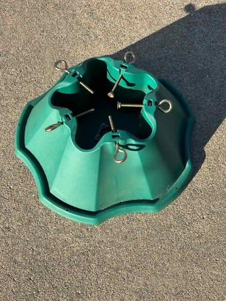 Photo of free Christmas Tree stand (Willow Glen) #1
