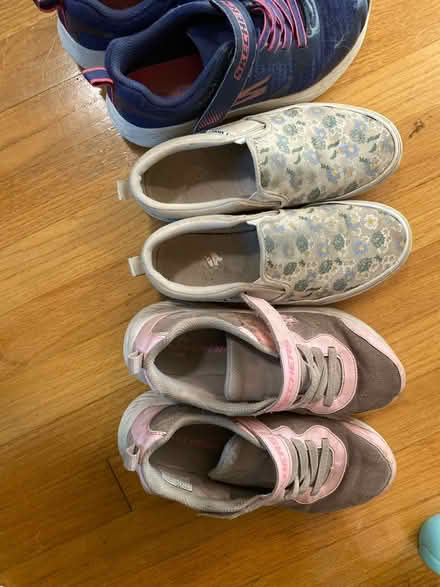 Photo of free Kids’ sneakers (Winchester Highlands) #3