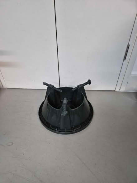 Photo of free Xmas tree stand (St. John's Wood NW8) #1