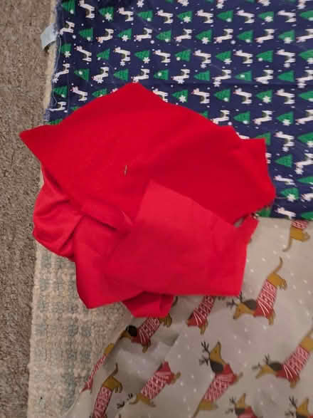 Photo of free Christmas fabrics (Heaton) #3