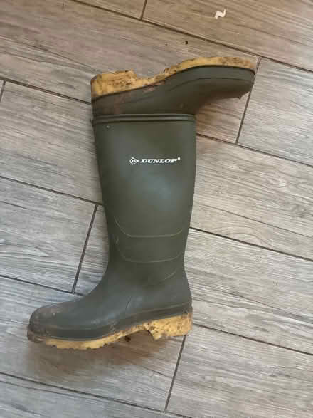 Photo of free Size 3 youth wellington boots (Weaverham) #1