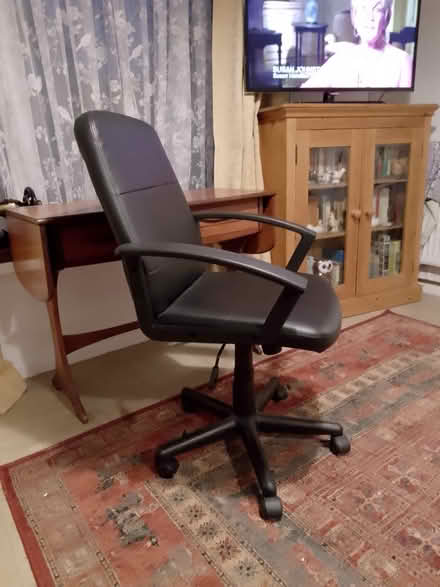 Photo of free Office chair (Bidston Moss CH43) #1