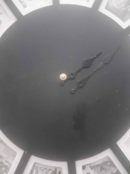 Photo of free Black & White photo Clock (Mitcham CR4) #4