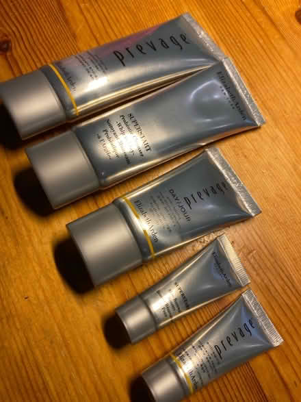 Photo of free Elizabeth Arden Glamour Gift Set (AL4) #2