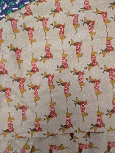 Photo of free Christmas fabrics (Heaton) #2